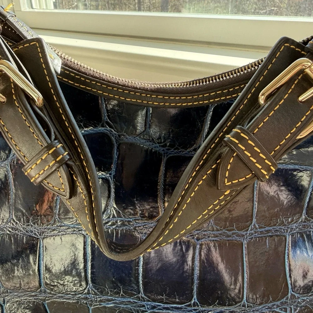 Dooney & Bourke Navy Croc Embossed Leather Shoulder Bag with Dust Bag EUC